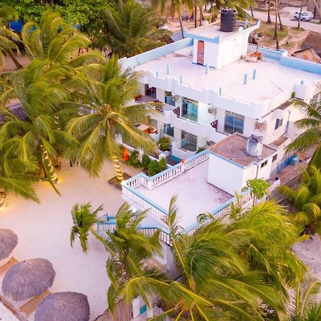Sands Inn Hotel Pwani Mchangani Eksteriør bilde