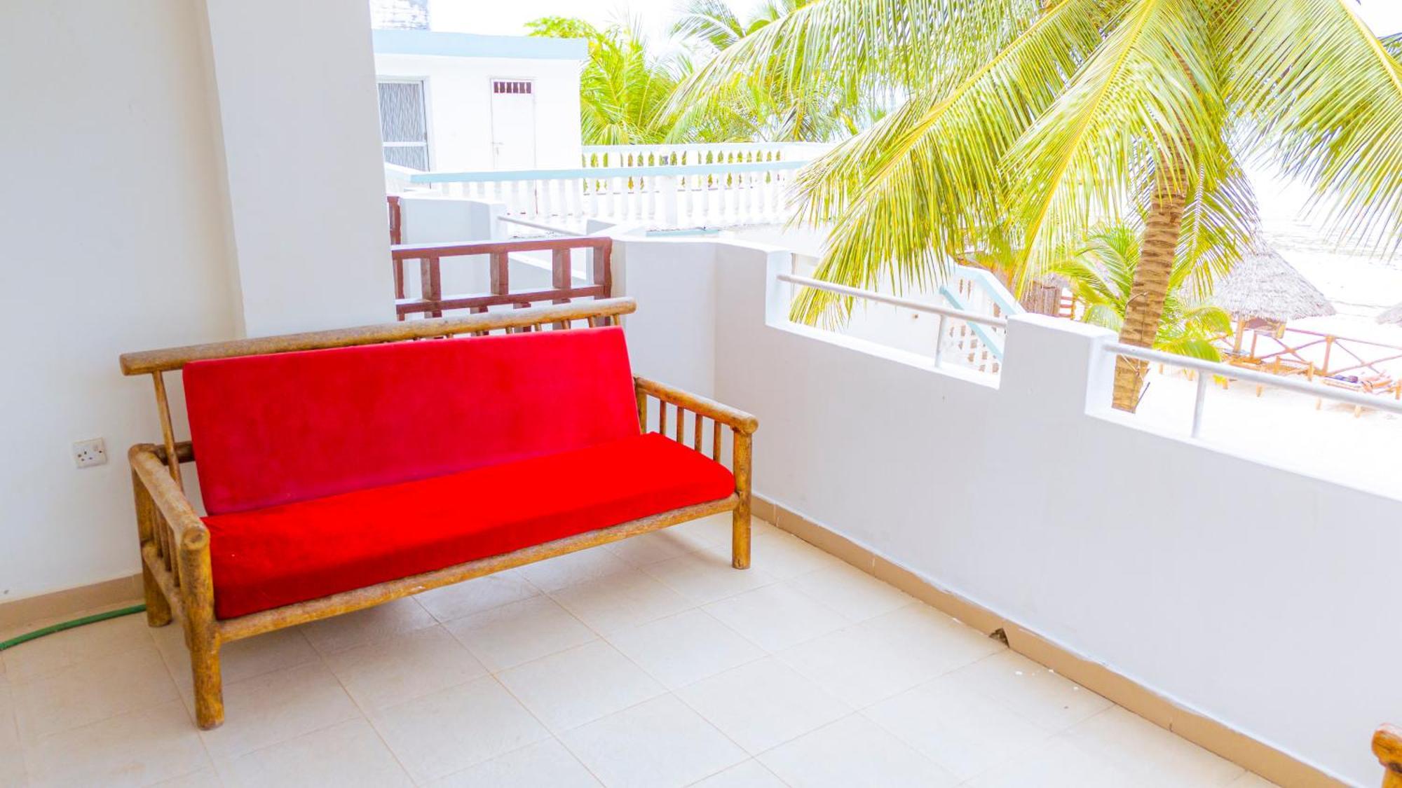 Sands Inn Hotel Pwani Mchangani Eksteriør bilde