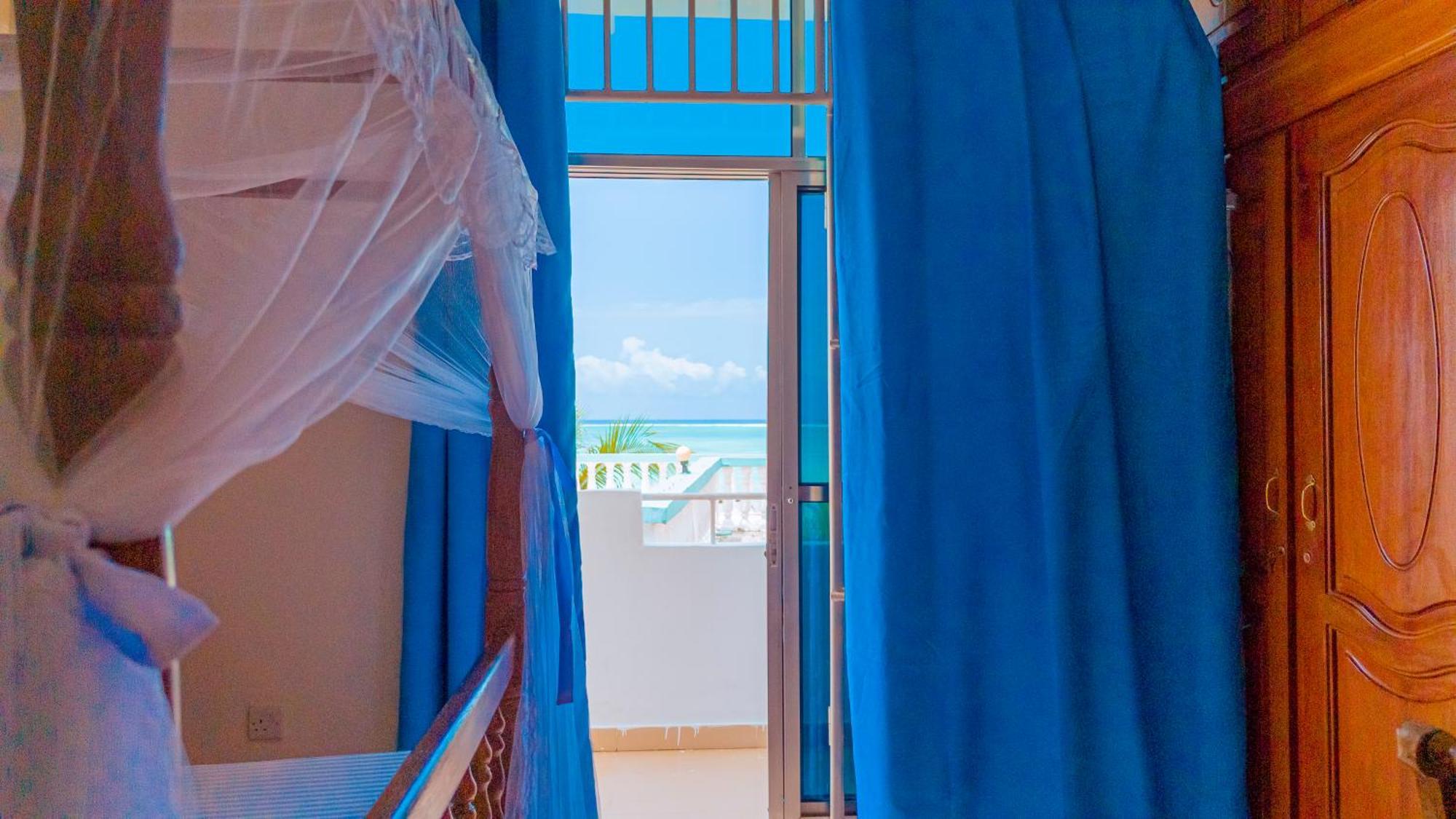 Sands Inn Hotel Pwani Mchangani Eksteriør bilde